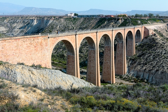 La línea de ferrocarril Murcia-Zaraiche a Caravaca.
