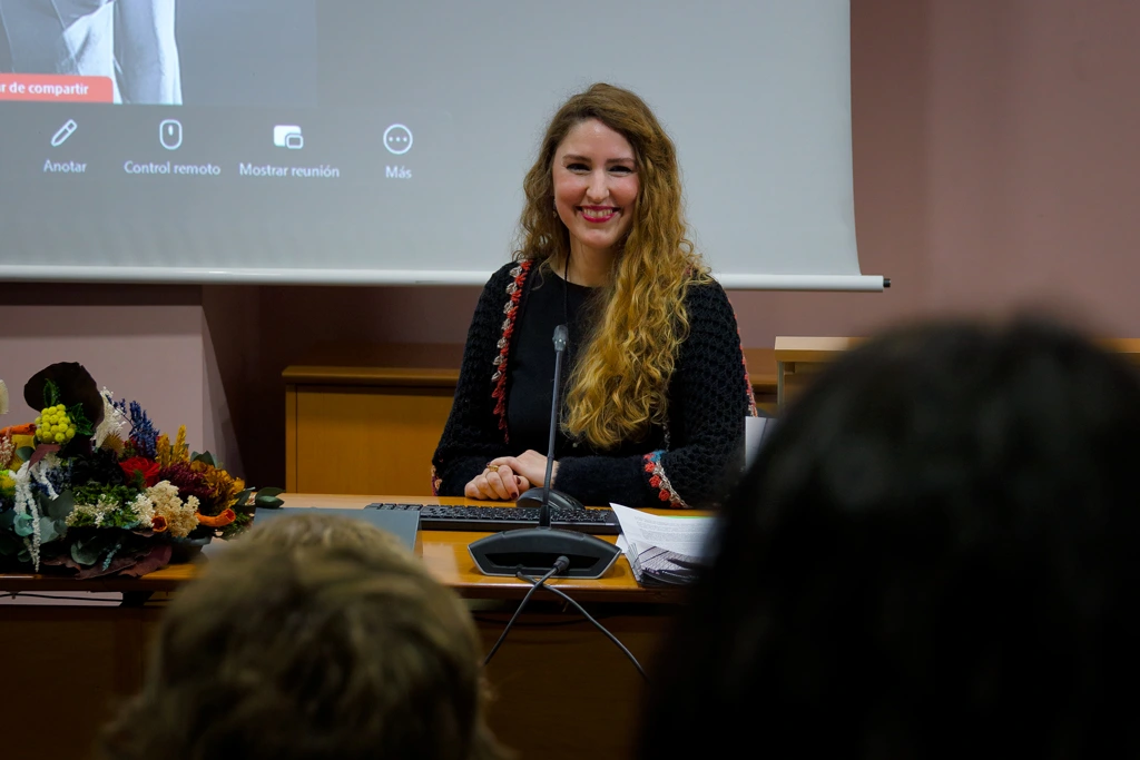 Laura Cano Martinez presenta su libro