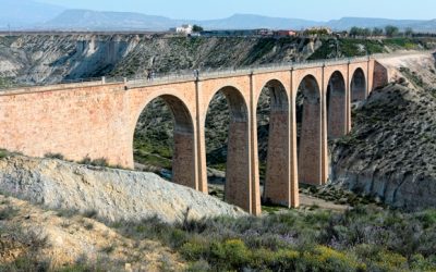 La línea de ferrocarril Murcia-Zaraiche a Caravaca.
